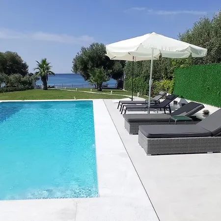 White Paradise فيلة نيا سكيوني