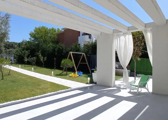 Вилла White Paradise *