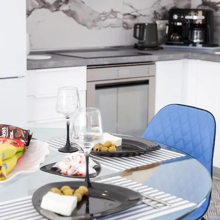 White Paradise * Неа-Скиони