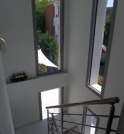 Вилла White Paradise