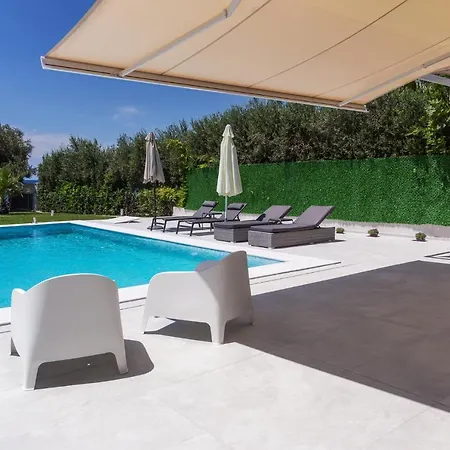 White Paradise Вилла