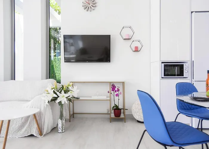 White Paradise 빌라 네아 스키오니