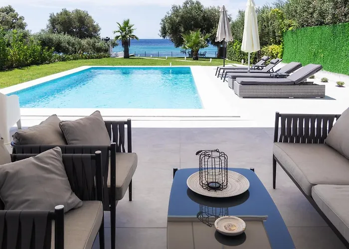 White Paradise 네아 스키오니