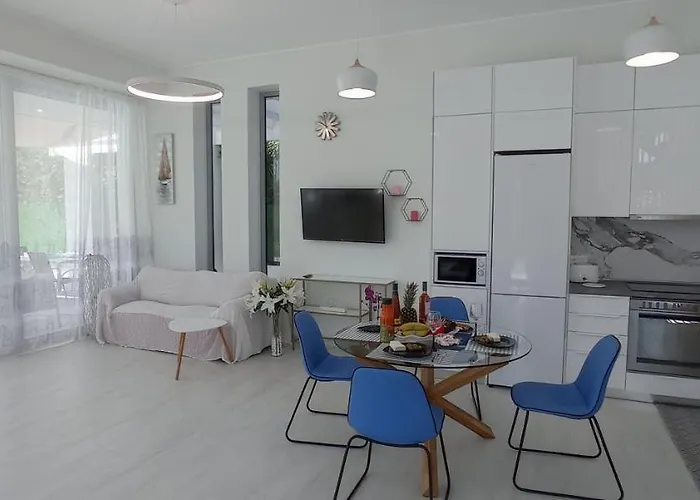 White Paradise 네아 스키오니