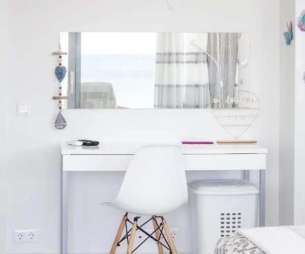 White Paradise * 네아 스키오니