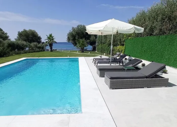 White Paradise 빌라 네아 스키오니